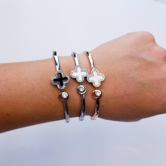 Four Leaf Clover Rose Gold Open Hinge Bangle - Picture 3 of 8